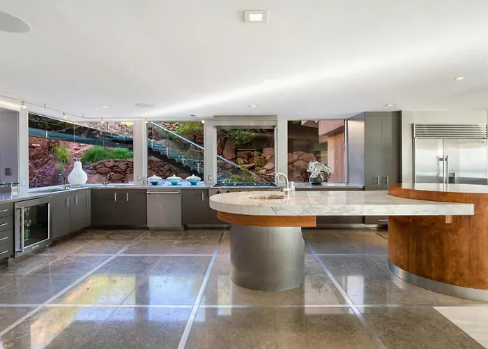 Camelback Mountain Luxury Pool, Golf, & Views *