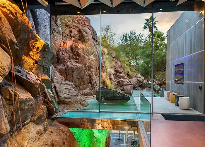 Camelback Mountain Luxury Pool, Golf, & Views *