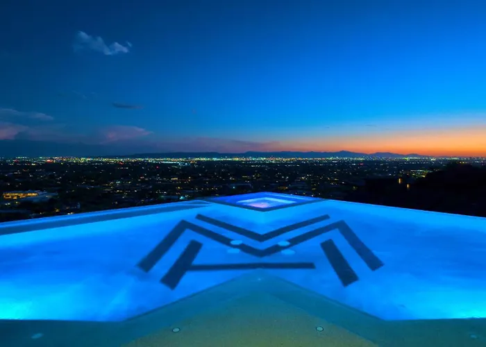 Camelback Mountain Luxury Pool, Golf, & Views Phoenix